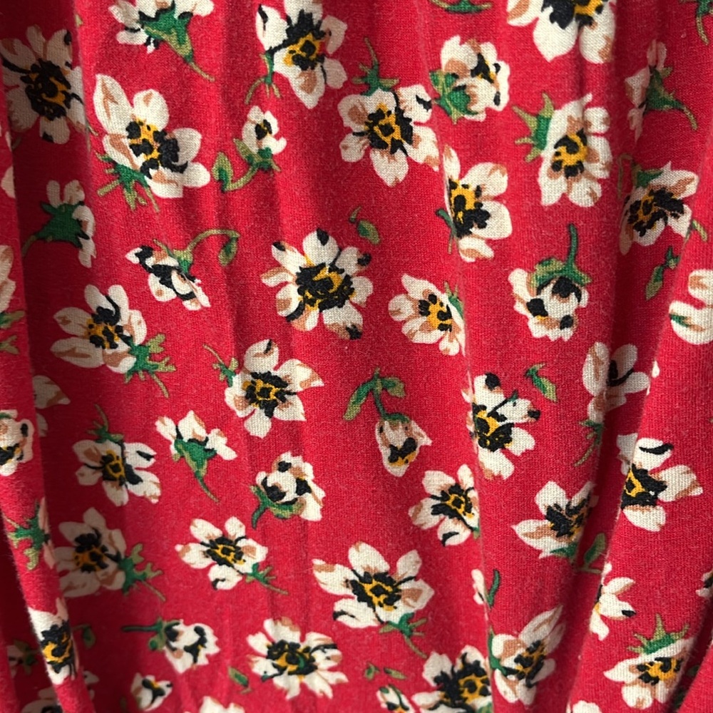 Adorable Chloe and Katie women’s M floral summer crop top, red, elastici… - Picture 3 of 7
